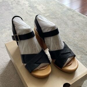 Kork-Ease Kristjana 7 Black comfort sandals in orig box.